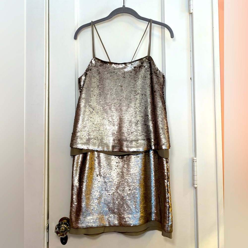 NWT Banana Republic grey sequined cocktail dress w spaghetti straps Size 0